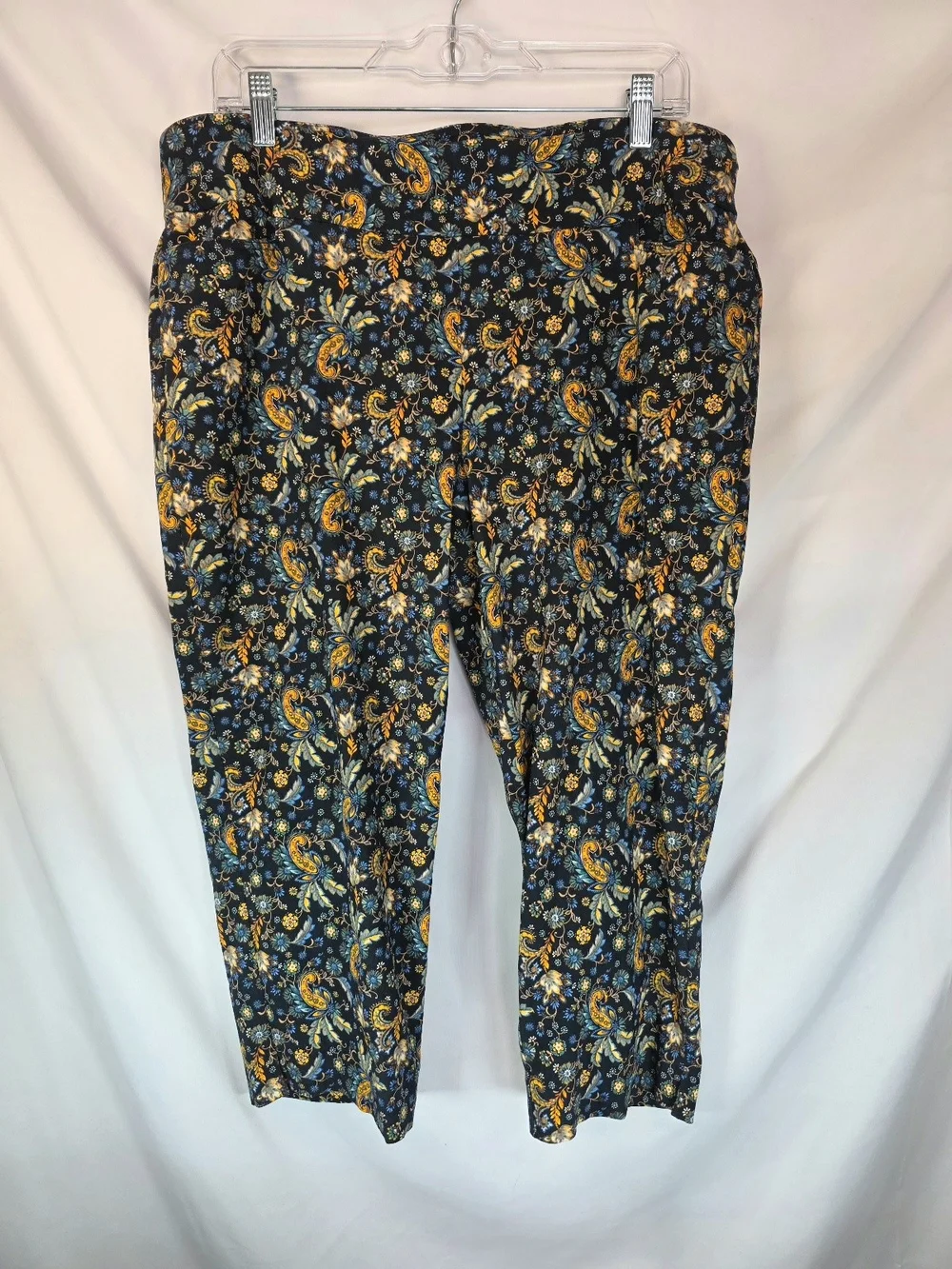 Coral Bay Women's Stretch Resortwear Summer Fall Floral Crop Capri Pants Sz 16W - Picture 1 of 6